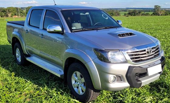 TOYOTA HILUX 3.0 SRV 4X4 CD 16V TURBO INTERCOOLER DIESEL 4P AUTOMÁTICO